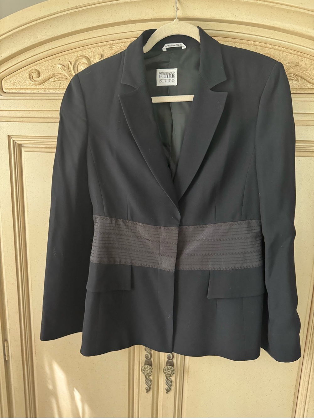Gianfranco Ferre Black Tailored Blazer with Waist Panel